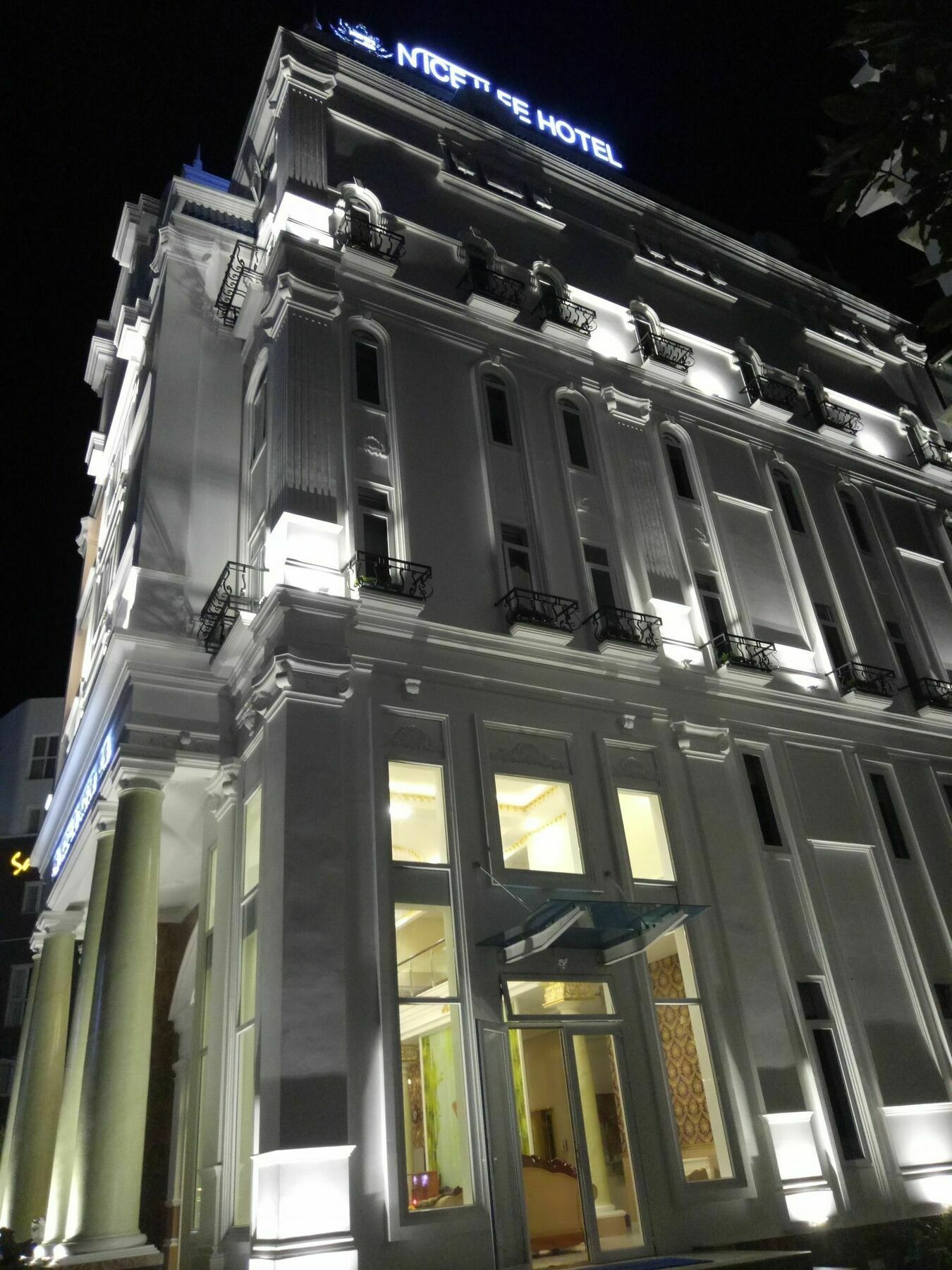 Nice Life Hotel Duong Dong Exterior foto
